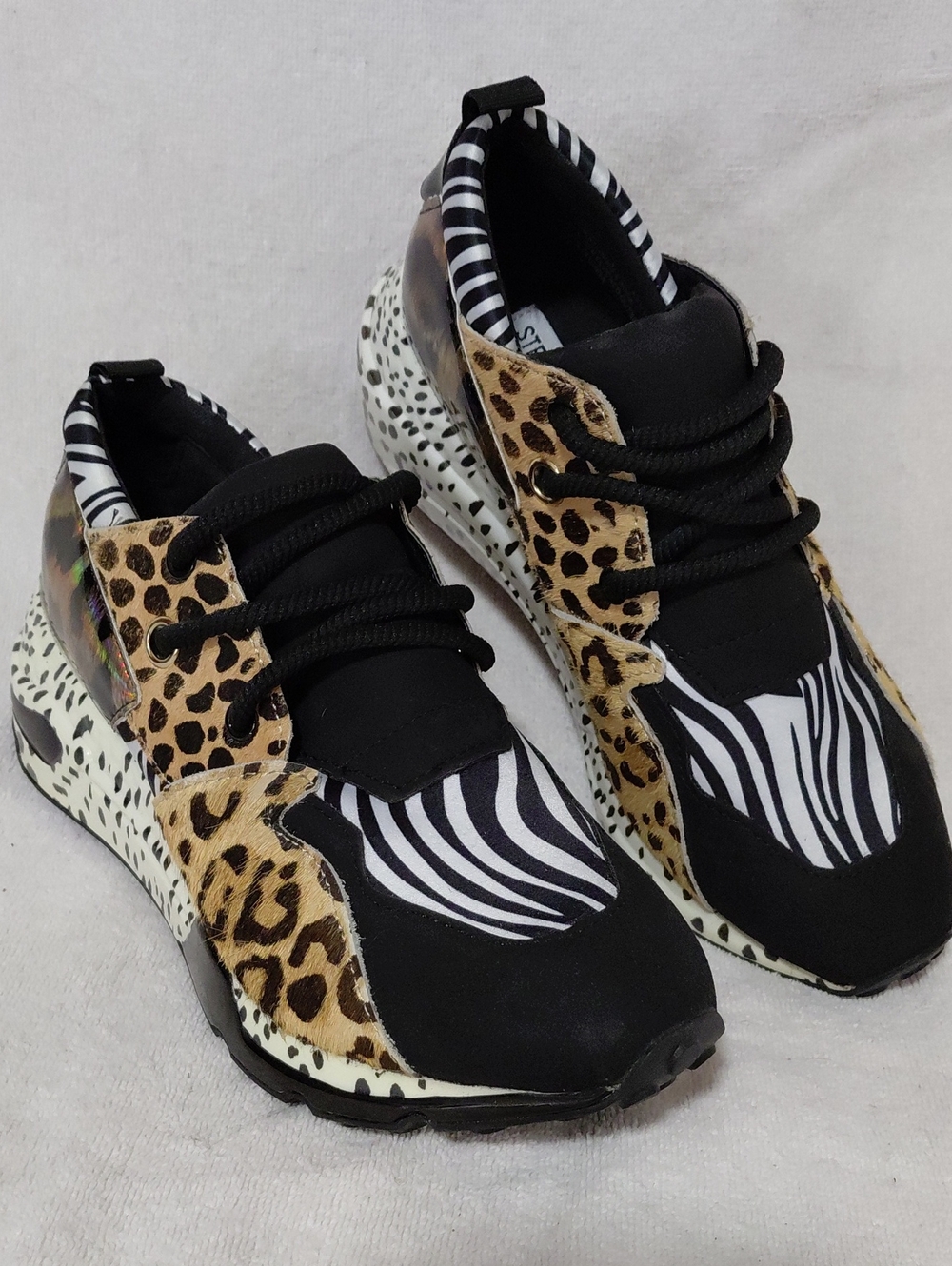Steve Madden Womens Leopard & Zebra Print Sneakers - Mixed Materials